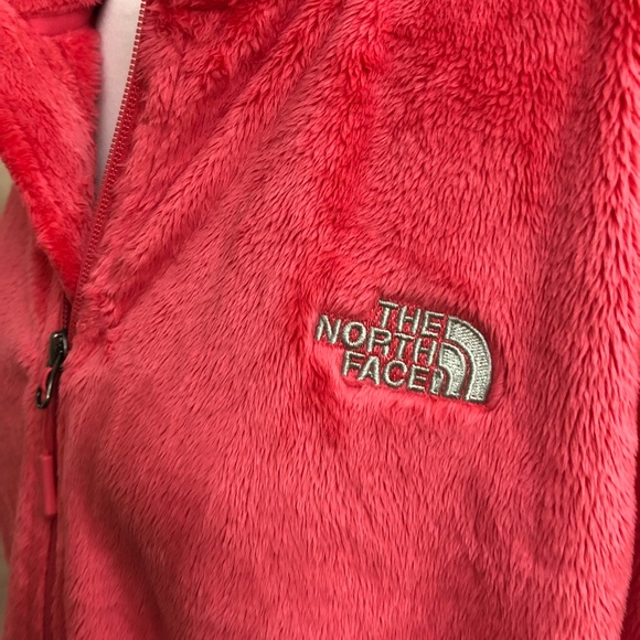 The North Face Osito fuzzy jacket - Picture 5 of 6